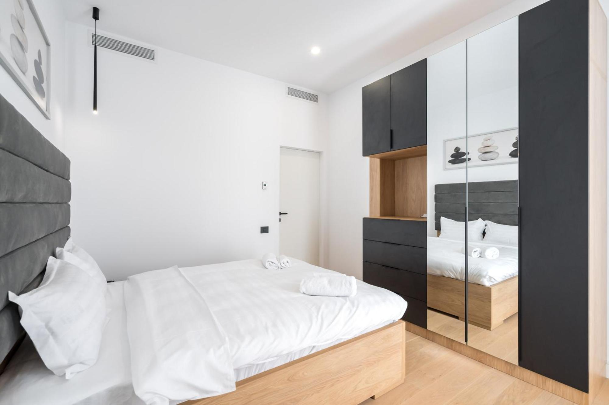 Eden - Elegant Retreat In Rosetti Luxury Lejlighed Bukarest Eksteriør billede